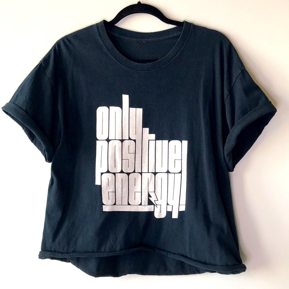Vintage Cropped Graphic T-Shirt Positive Vibes